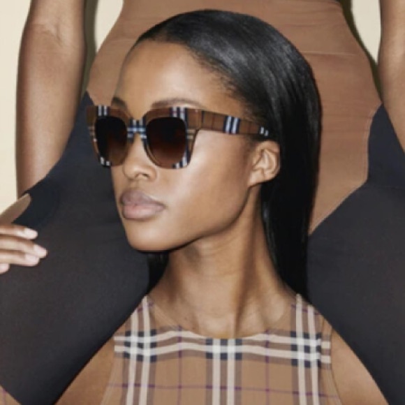 Burberry Sunglasses, New 225 - Picture 1 of 8